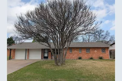 336 Dian Street, Burleson, TX 76028 - Photo 2