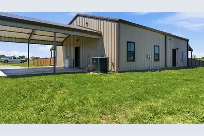 335 Meadow Bend Circle, Stephenville, TX 76401 - Photo 28