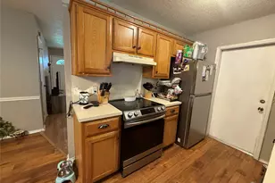 1004 Clover St, Bellmead, TX 76705 - Photo 8
