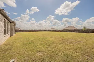 371 Cheyenne Mountain Dr, Ovilla, TX 75154 - Photo 36