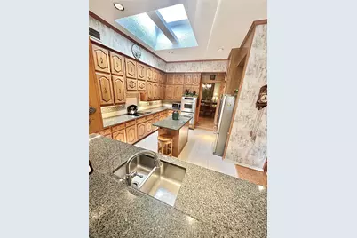 16022 Chalfont Circle, Dallas, TX 75248 - Photo 14