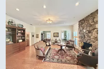 16022 Chalfont Circle, Dallas, TX 75248 - Photo 10