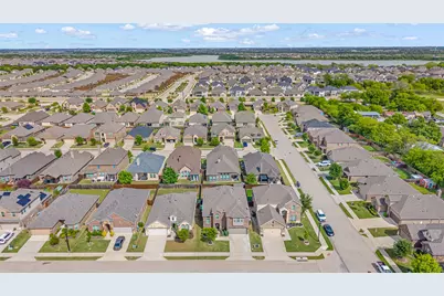 2125 Lake Cliff Drive, Little Elm, TX 75068 - Photo 2