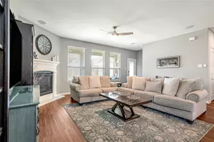 2125 Lake Cliff Dr, Little Elm, TX 75068 - Photo 8