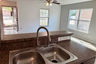 10004 Quail Glen Dr, Fort Worth, TX 76140 - Photo 6