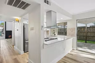 734 Sceptre Cir, Garland, TX 75043 - Photo 6