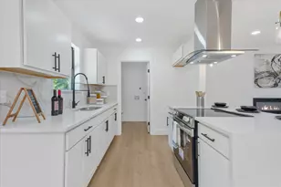 4728 Meadow Trail Dr, Dallas, TX 75236 - Photo 8