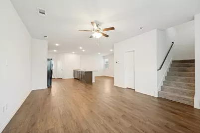 5569 Willamette Drive, Fort Worth, TX 76119 - Photo 4