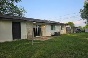 6227 Bowling Brook Dr, Dallas, TX 75241 - Photo 30