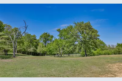 100 Shawnee Trail Road, Whitesboro, TX 76273 - Photo 18