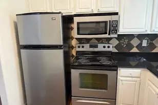 9702 Amberton Pkwy, Dallas, TX 75243 - Photo 8