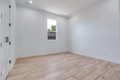 3608 Metropolitan Avenue, Dallas, TX 75210 - Photo 18