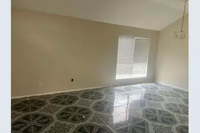 6002 Rising Meadow Drive, Arlington, TX 76018 - Photo 8