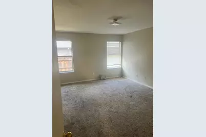 6002 Rising Meadow Drive, Arlington, TX 76018 - Photo 10