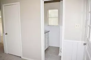 4900 Morris Ave, Fort Worth, TX 76103 - Photo 14