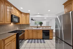 6828 Greenlee St, Fort Worth, TX 76112 - Photo 14