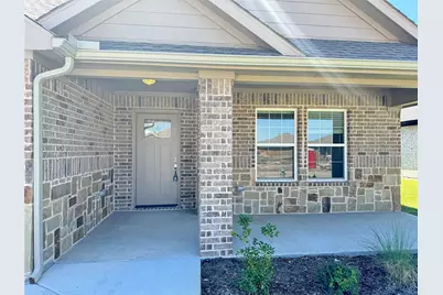 703 Moseley Lane, Greenville, TX 75402 - Photo 2