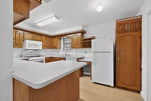 213 Gregory Dr, DeSoto, TX 75115 - Photo 12