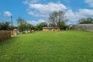 6405 Claude Ct, Fort Worth, TX 76135 - Photo 20