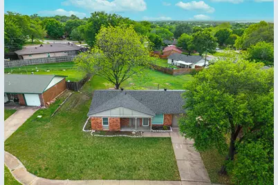 6405 Claude Court, Fort Worth, TX 76135 - Photo 22