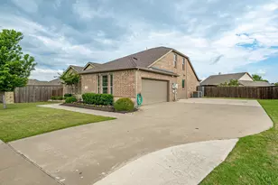 1081 W Sunset Blvd, Celina, TX 75009 - Photo 4