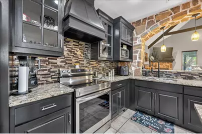 5833 Wall Avenue, Haltom City, TX 76117 - Photo 8