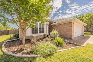 330 Beaumont Dr, Weatherford, TX 76086 - Photo 2