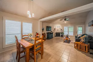 330 Beaumont Dr, Weatherford, TX 76086 - Photo 10