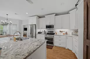 106 Shoshone Dr, Lake Kiowa, TX 76240 - Photo 10