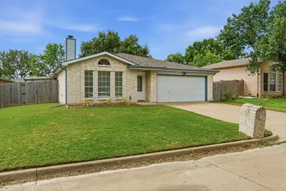 4020 Staghorn Circle N, Fort Worth, TX 76137 - Photo 2