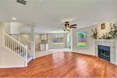 8107 Young Court, Arlington, TX 76002 - Photo 4