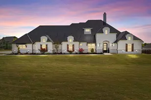 7756 Laura Lk Ln, Fort Worth, TX 76126 - Photo 2