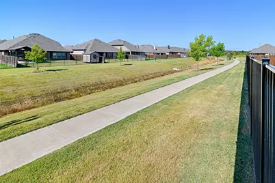 521 Livia Street, Burleson, TX 76028 - Photo 22