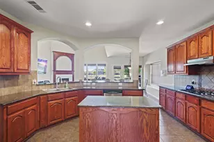 10414 Broadmoor Ln, Rowlett, TX 75089 - Photo 6