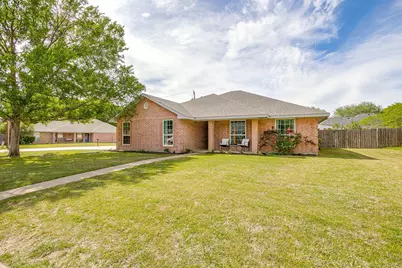 605 Rhonda, Italy, TX 76651 - Photo 2