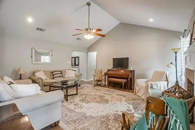 605 Rhonda, Italy, TX 76651 - Photo 10