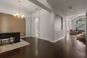 973 Tara Dr, Burleson, TX 76028 - Photo 8
