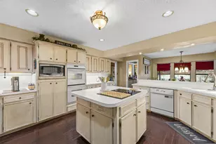 5107 Racquet Club Dr, Arlington, TX 76017 - Photo 10