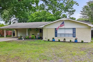 2025 W Belclaire Cir, Corsicana, TX 75110 - Photo 1