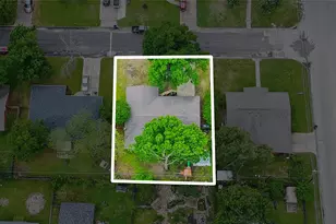 2025 W Belclaire Cir, Corsicana, TX 75110 - Photo 32