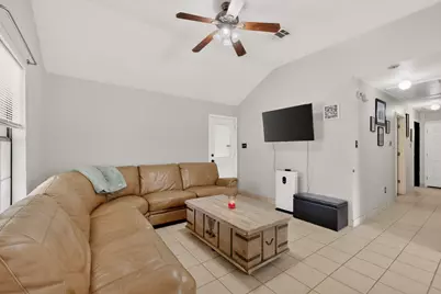 494 Park Street, Cleburne, TX 76031 - Photo 8