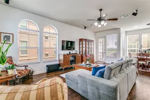 6738 Plaza Via, Irving, TX 75039 - Photo 8