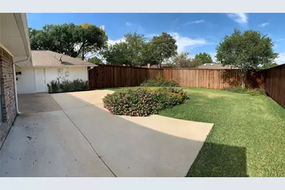 1953 Camden Way, Carrollton, TX 75007 - Photo 36