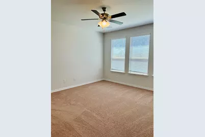 812 Peaceful Brook Drive, Fort Worth, TX 76140 - Photo 10