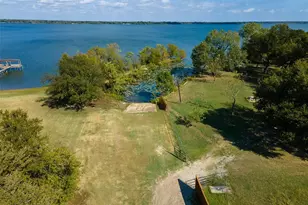 713 W Rosemary St, Quinlan, TX 75474 - Photo 2