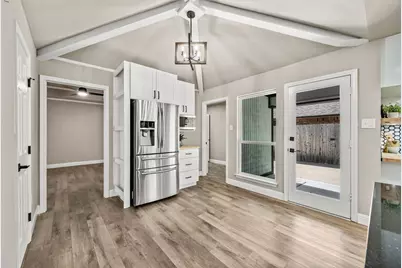 621 Evergreen Drive, Hurst, TX 76054 - Photo 8