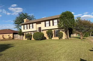 7302 Elderberry Cir, Dallas, TX 75249 - Photo 2