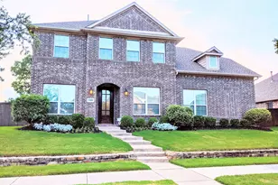 12809 Spring Hill Dr, Frisco, TX 75035 - Photo 2
