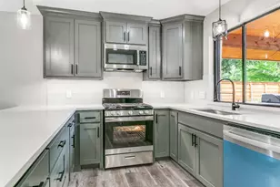 146 Edgewood Dr, Coppell, TX 75019 - Photo 4