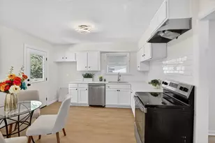 2424 Cloverdale St, Arlington, TX 76010 - Photo 6